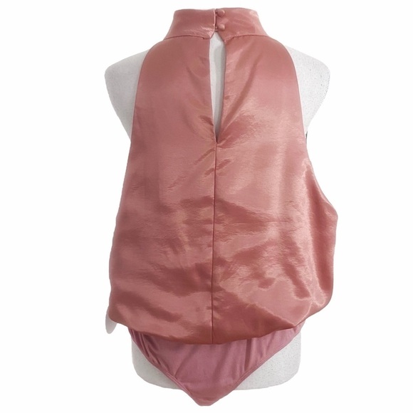 Nwt REVOLVE MORE TO COME DEVON PINK SATIN HALTER CUT OUT SLEEVELESS BODYSUIT - Picture 3 of 11